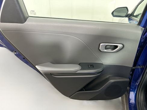 Used 2025 Kia K4 LXS image 25