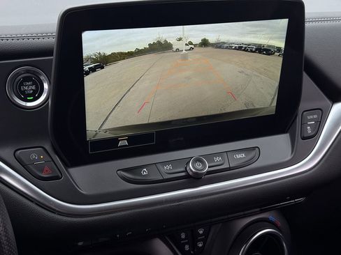 Used 2024 Chevrolet Blazer LT w/ Convenience Package FWD image 16