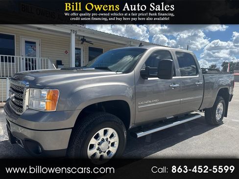 Used 2014 GMC Sierra 2500 Denali w/ Suspension Package, Off-Road image 1