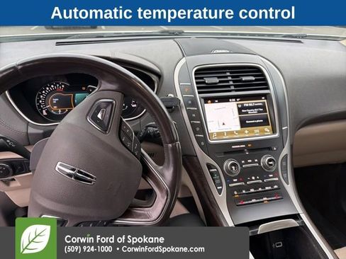 Used 2016 Lincoln MKX Select w/ Select Plus Package image 3