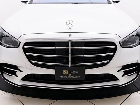 Used 2024 Mercedes-Benz S 580e 4MATIC Sedan image 16