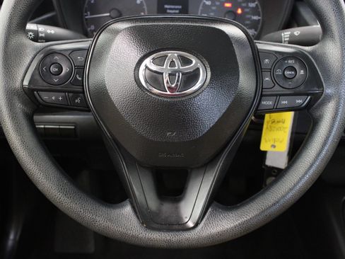 Used 2025 Toyota Corolla LE FWD image 20