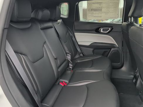 New 2026 Jeep Compass Limited AWD/4WD image 12