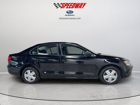 Used 2012 Volkswagen Jetta Sedan FWD image 4