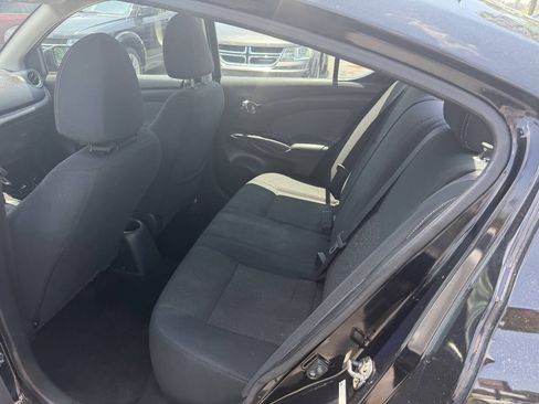 Used 2016 Nissan Versa SV FWD image 13