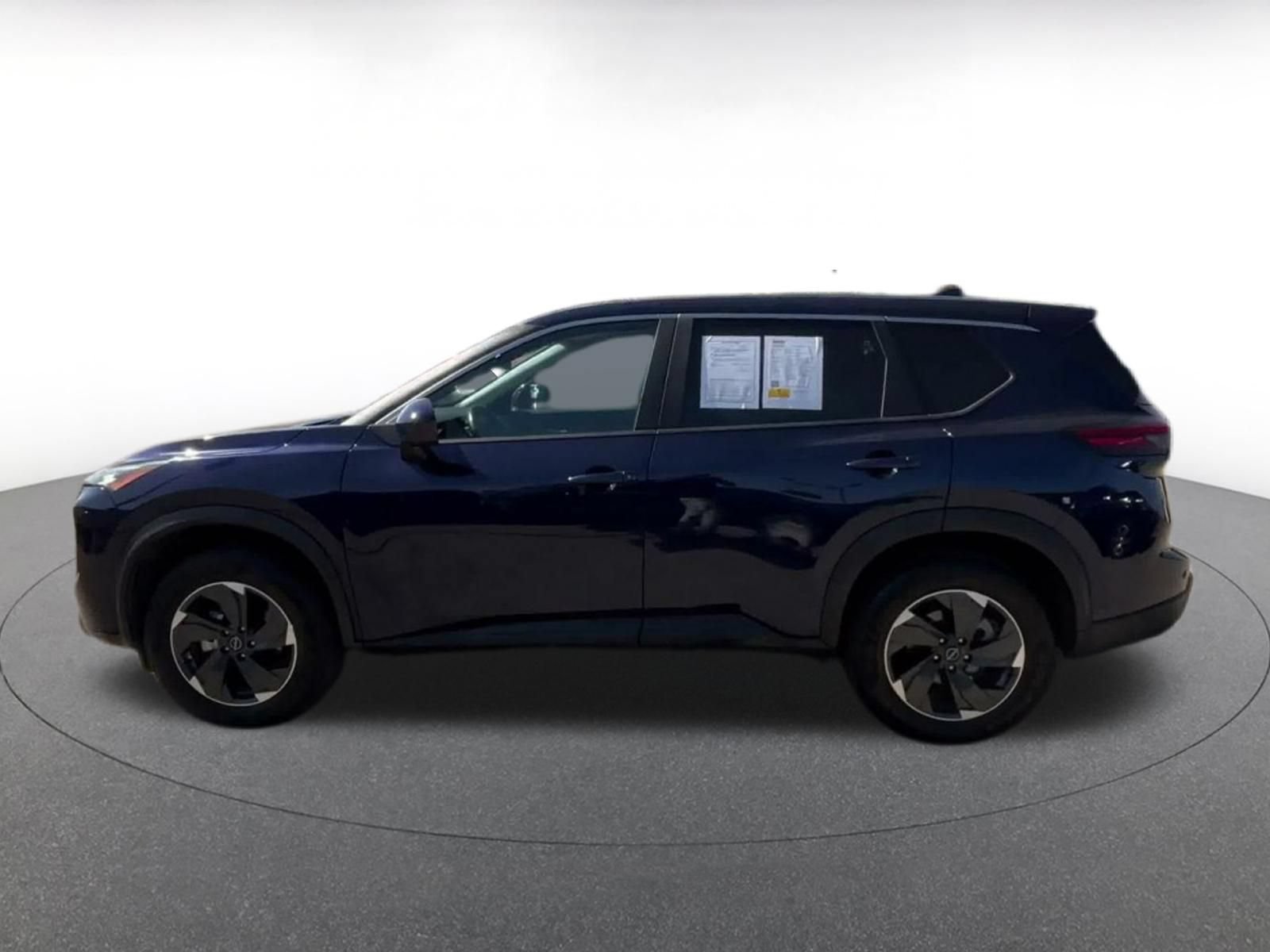 Used 2025 Nissan Rogue SV AWD/4WD image 8