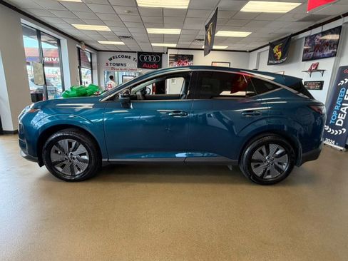 Used 2025 Nissan Murano SL w/ Cargo Package AWD/4WD image 10