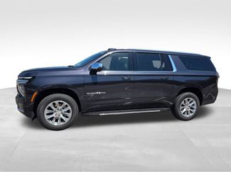 New 2026 Chevrolet Suburban Premier RWD video 3