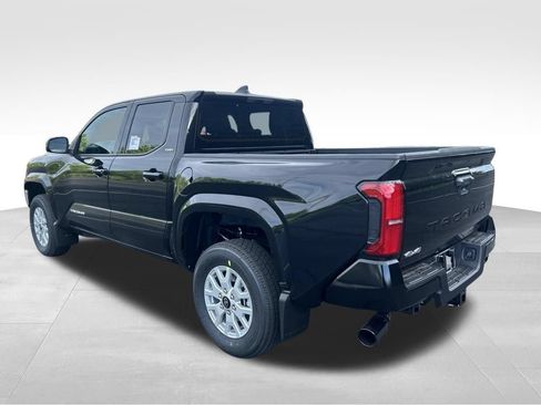 New 2026 Toyota Tacoma SR5 AWD/4WD image 3