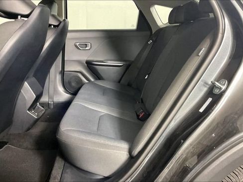 Certified 2025 Kia K4 FWD image 3