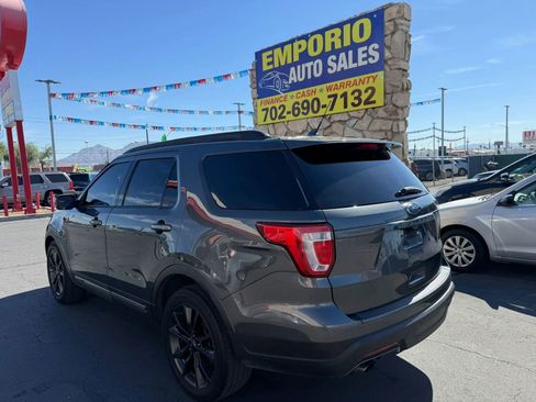 Used 2018 Ford Explorer XLT w/ Equipment Group 202A image 5