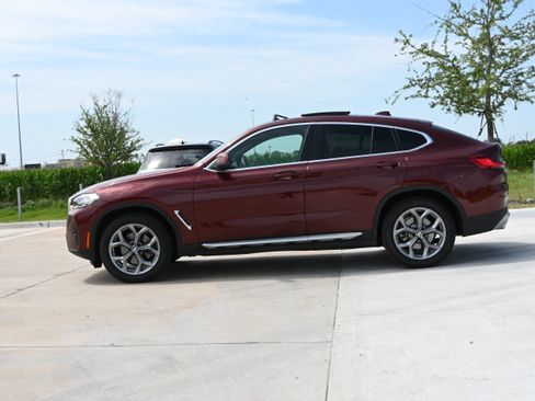 Used 2025 BMW X4 xDrive30i AWD/4WD image 6