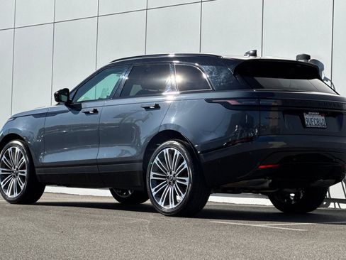 Certified 2025 Land Rover Range Rover Velar Dynamic SE image 3