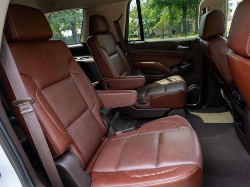 Used 2020 Chevrolet Tahoe Premier AWD/4WD image 19