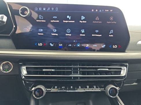 New 2026 Chevrolet Traverse LT w/ Midnight/Sport Edition FWD image 22