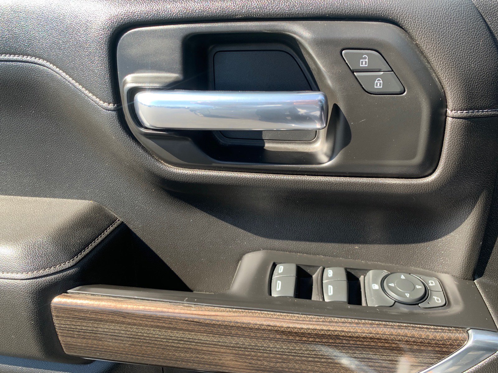 Used 2020 Chevrolet Silverado 1500 RST w/ All-Star Edition AWD/4WD image 18