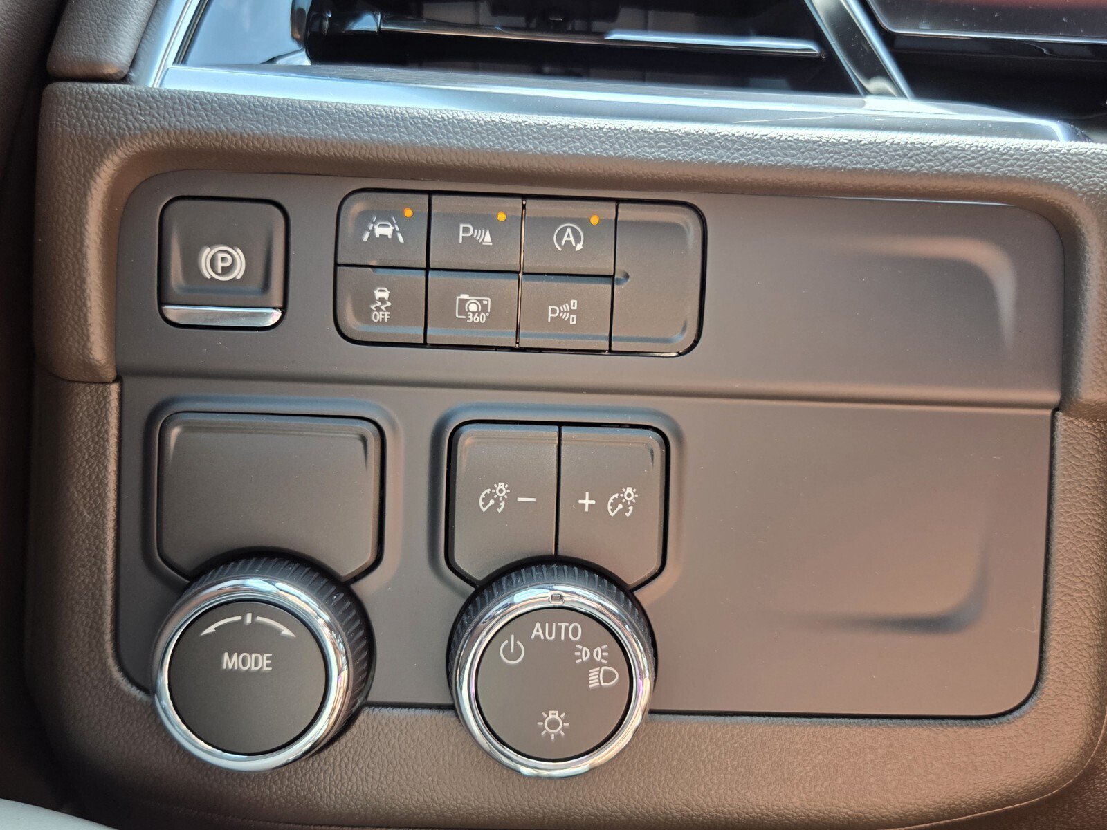 New 2026 Chevrolet Suburban LS w/ LPO, Dark Essentials Package RWD image 13