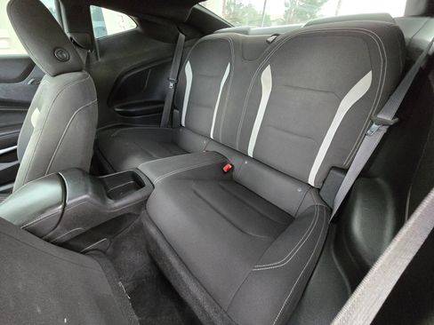 Used 2021 Chevrolet Camaro LT RWD image 15