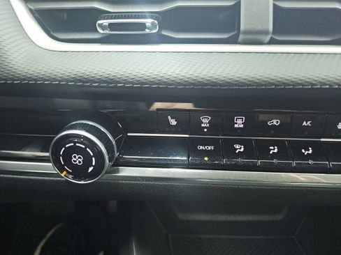 New 2026 Chevrolet Equinox LT w/ Safety and Technology Package image 9