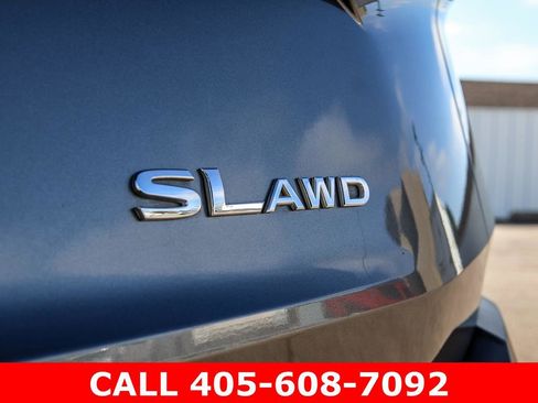 Used 2023 Nissan Rogue SL AWD/4WD image 11