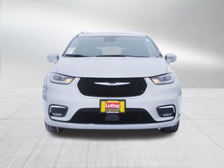 Certified 2022 Chrysler Pacifica Touring-L video 2