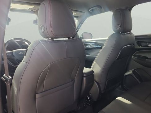Used 2023 Chevrolet TrailBlazer RS w/ Convenience Package FWD image 11
