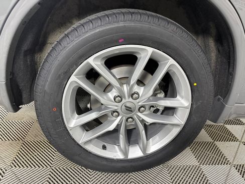 Used 2024 Dodge Durango GT RWD image 36