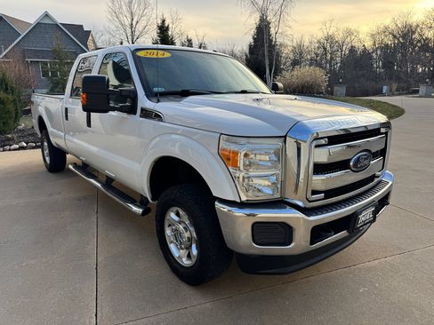 Used 2014 Ford F250 XLT image 9