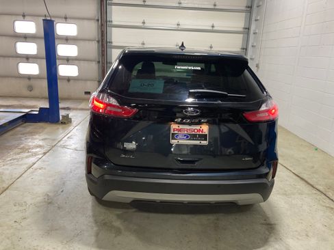 Used 2022 Ford Edge ST-Line image 14