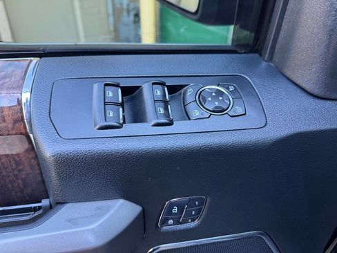 Used 2015 Ford F150 Platinum w/ Technology Package AWD/4WD image 15