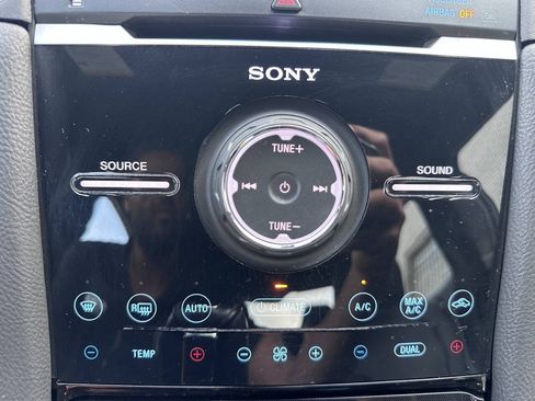 Used 2019 Ford Taurus Limited w/ Driver Assist Package FWD image 26
