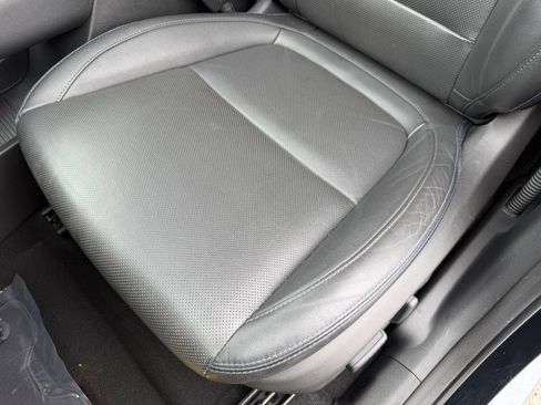 Used 2023 Hyundai Kona Limited FWD image 20
