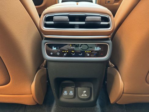 Used 2026 Genesis GV80 2.5T Prestige image 28