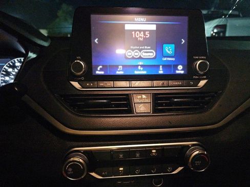 Used 2022 Nissan Altima 2.5 SV image 27