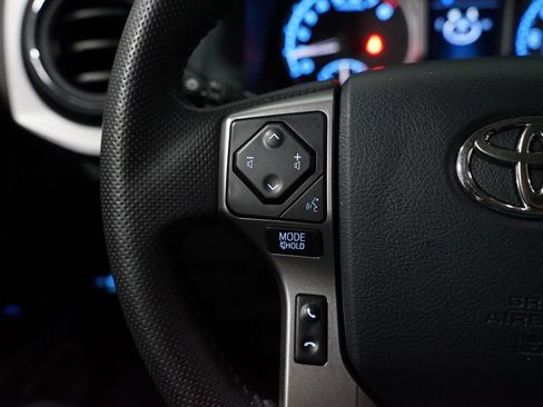 Certified 2023 Toyota Tacoma SR5 AWD/4WD image 15