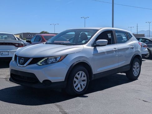 Used 2019 Nissan Rogue Sport S AWD/4WD image 9