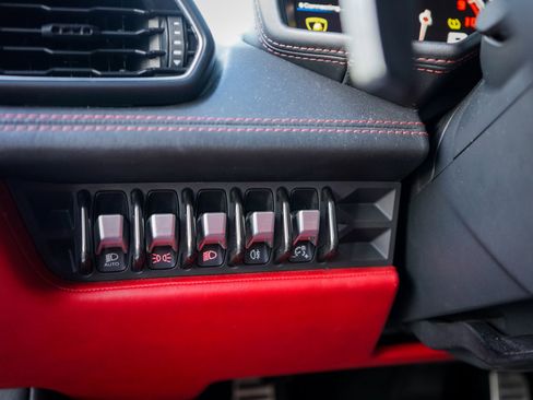 Used 2017 Lamborghini Huracan LP 580-2 image 13