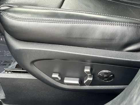 Used 2021 Lincoln Nautilus Reserve w/ Equipment Group 202A image 28