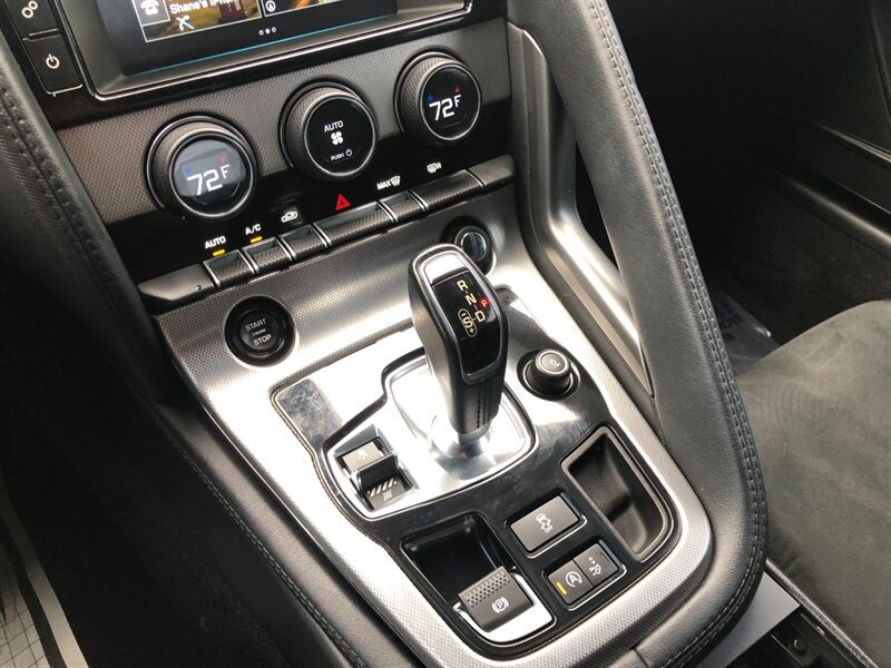 Used 2017 Jaguar F-TYPE Coupe RWD image 10