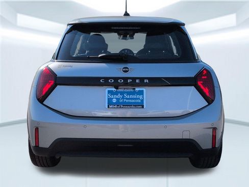 New 2026 MINI Cooper 2-Door Hardtop FWD image 4