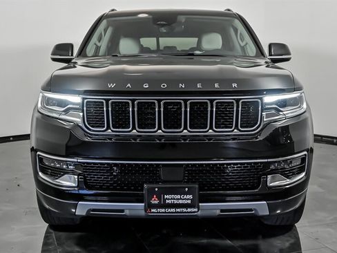 Used 2022 Jeep Wagoneer Series II AWD/4WD image 4