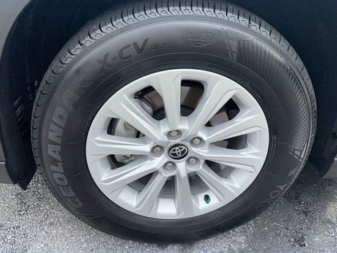 Used 2026 Toyota Grand Highlander AWD Hybrid image 12