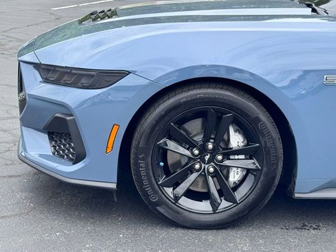 Used 2025 Ford Mustang GT RWD image 32