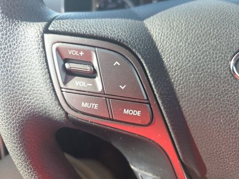 Used 2017 Hyundai Santa Fe Sport image 15