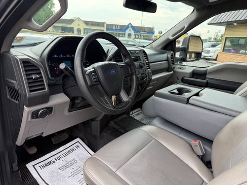 Used 2018 Ford F350 XL AWD/4WD image 12