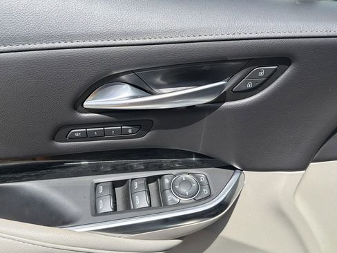Certified 2023 Cadillac XT4 Premium Luxury FWD image 19