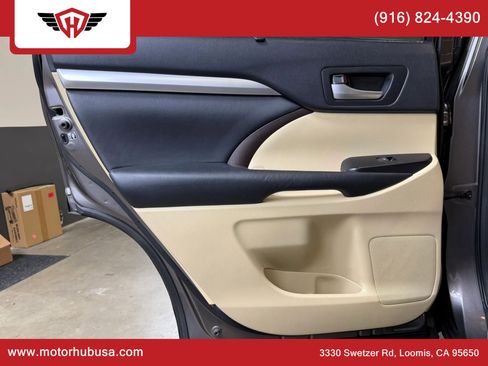 Used 2015 Toyota Highlander XLE AWD/4WD image 43