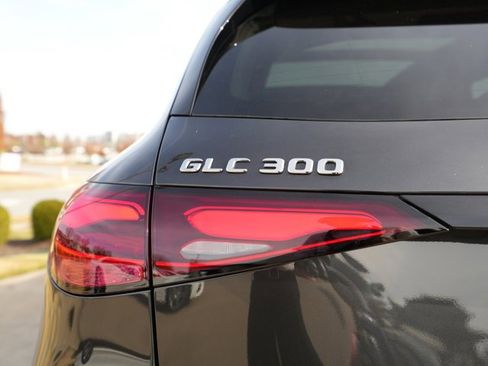 Used 2026 Mercedes-Benz GLC 300 4MATIC image 16