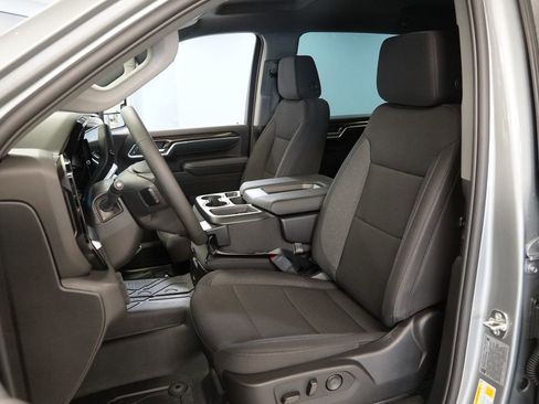 New 2026 Chevrolet Silverado 3500 LT image 3