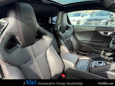 Used 2017 Jaguar F-TYPE R image 25